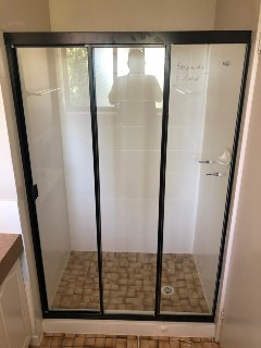 Fully-framed-shower-screen-wall-to-wall-with-sliding-door-Black-Matt